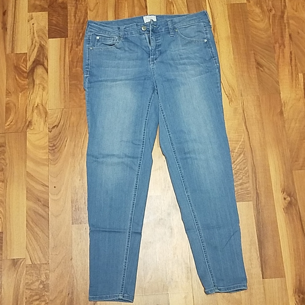 Celebrity Pink Ankle Skinny